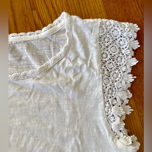 LOFT Top with Pretty Shoulders & Neckline - Picture 3 of 3